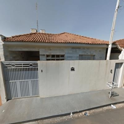 NUA PROPRIEDADE – Imóvel Residencial com 100,90m² A.C., 120,00m² A.T.