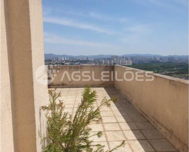 Foto de DIREITOS POSSESSÓRIOS - Apartamento com 119,62m² A.P., 209,49m² A.T.