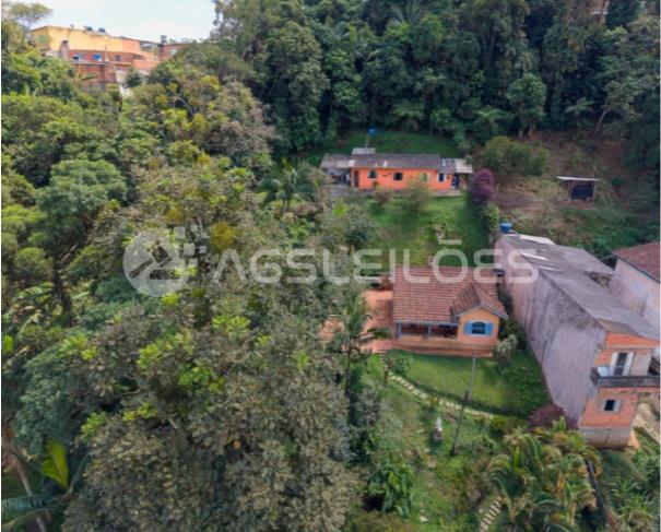 Foto de Área para incorporação com 4.315,00m² A.T.