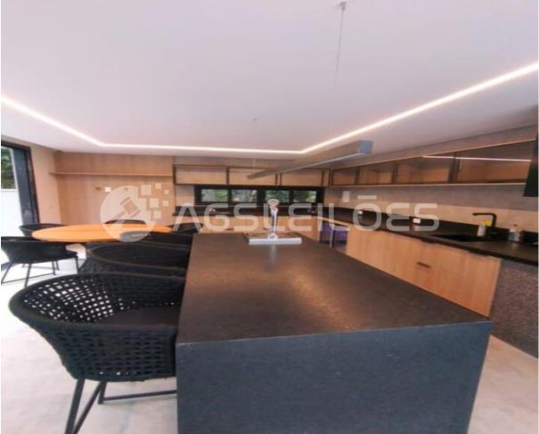 Foto de Imóvel Residencial com 338,64m² A.C.