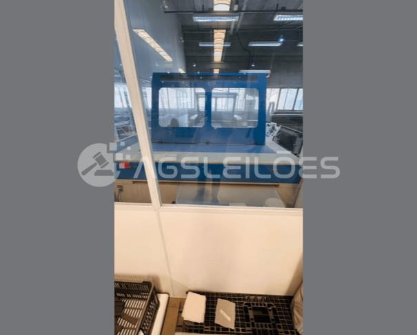 Foto de Bens Diversos - Uma Máquina de Corte a Laser, Marca Aviso