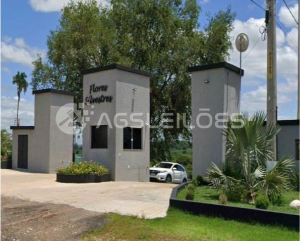 Foto de Terreno com 1.000,00m² A.T.