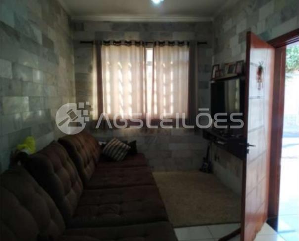 Foto de NUA PROPRIEDADE - Imóvel Residencial com 100,90m² A.C., 120,00m² A.T.