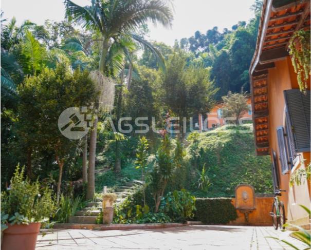 Foto de Área para incorporação com 4.315,00m² A.T.