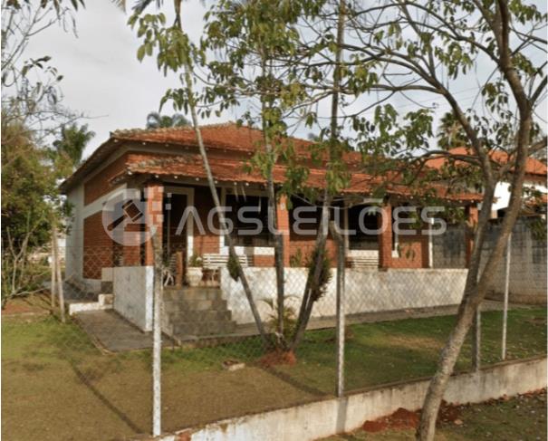 Foto de Casa com 260,42m² A.C., 2.000,00m² A.T.