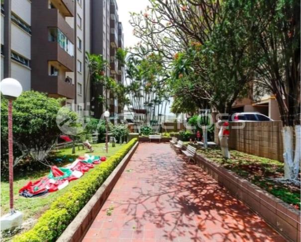 Foto de Apartamento com 49,93m² A.U., 86,95m² A.T.