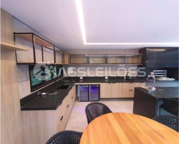 Foto de Imóvel Residencial com 338,64m² A.C.