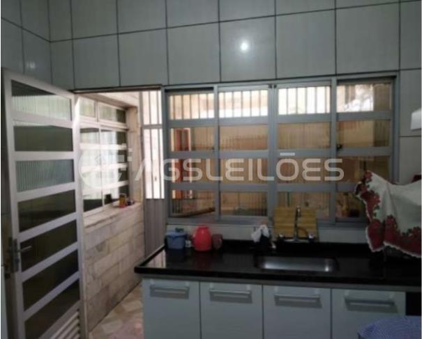 Foto de NUA PROPRIEDADE - Imóvel Residencial com 100,90m² A.C., 120,00m² A.T.