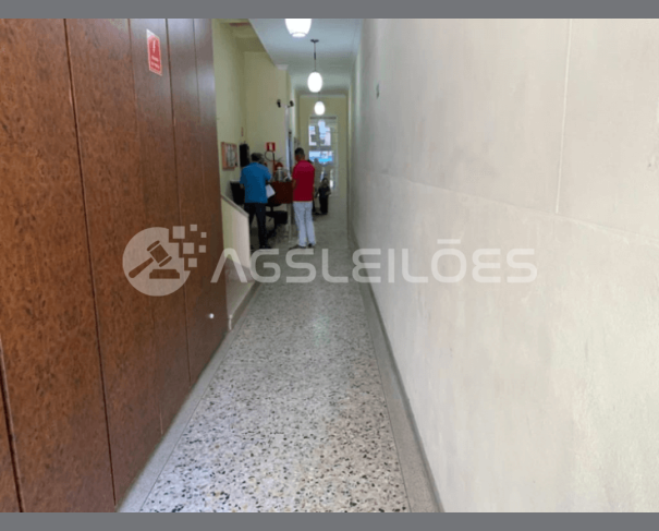 Foto de Conjunto com 56,85m² A.P. e 18,86m² A.C.