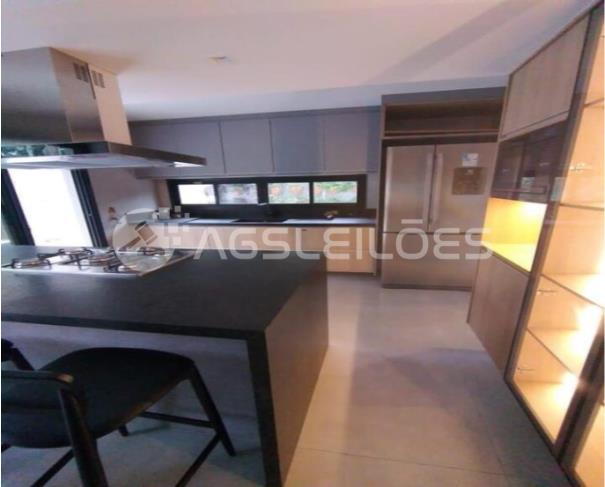 Foto de Imóvel Residencial com 338,64m² A.C.