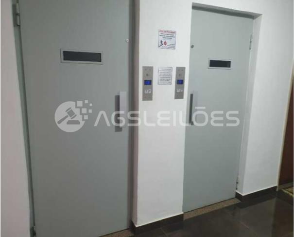 Foto de DIREITOS POSSESSÓRIOS - Apartamento com 119,62m² A.P., 209,49m² A.T.