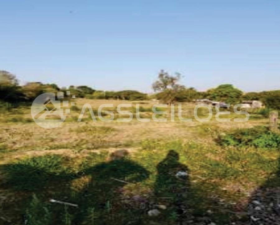 Terreno com 11.364,50m² A.T. SARAPUÍ/SP - VILA SÃO JOÃO - TERRENO 11.364,50m² A.T., localizado em Sarapuí - SP