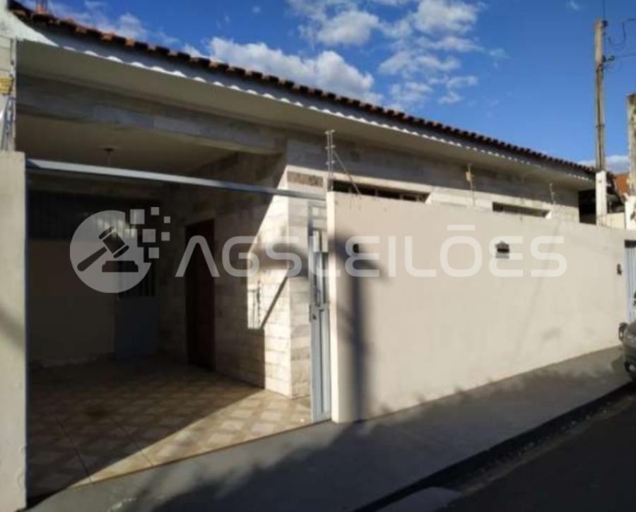 NUA PROPRIEDADE - Imóvel Residencial com 100,90m² A.C., 120,00m² A.T. RESID. 100,90m² AC, 120,00m² AT - CENTRO - BIRIGUI/SP, localizado em Birigui - SP, bairro Centro