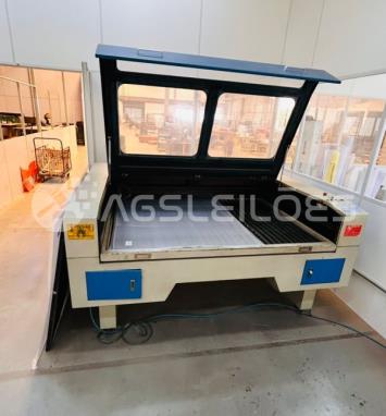 Bens Diversos - Uma Máquina de Corte a Laser, Marca Aviso
